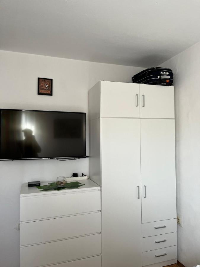 Apartmani "Zuka" Корчула Экстерьер фото